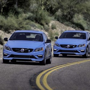 2017-volvo-s60-polestar_100596670_h.jpg